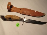 Hunting knife with deer foot handle edge mark 5