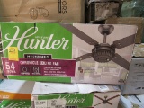 Hunter covered indoor outdoor Chronical 54