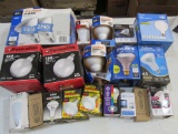 mixed halogen flood lamps medum base 40 to 150w good packaging