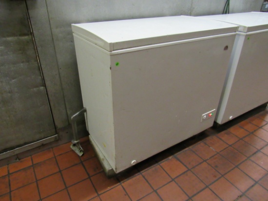 Igloo 36" chest freezer