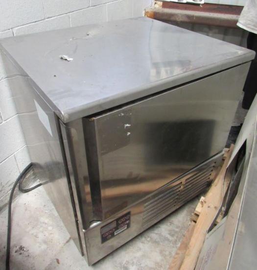 Piper Products warming oven 31" wide x 28" deep
