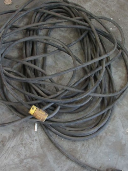 50' heavy duty extension cord with 110v male and female cord caps