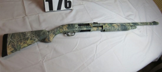 Mossberg 12 ga pump shotgun camoflauge