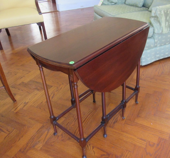 drop leaf table 23" x 28" top spindle legs (one leg on rear side broken but leg is with it and repar