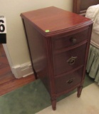 3 drawer night stand