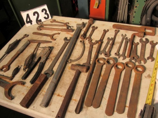 pop rivet gun, spanner wrenches, chipping hammers, wrenches, star drill
