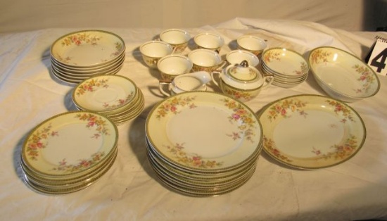8 place setting Sakura china made in post war Japan (8)plates (8) soup bowls (7) cups (8) saucers (8