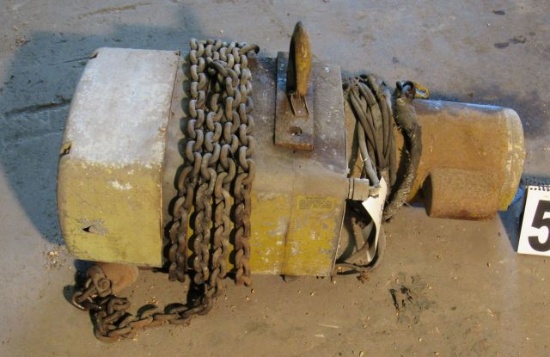 single ph 115v Yale hoist with beam trolley