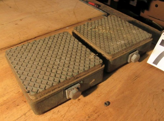 wedge mount machinery air lock 9" x 9"