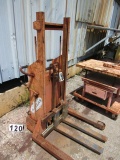 Atlas electric ;hydraulic pallet lifter on casters (battery probably will have to be replaced)