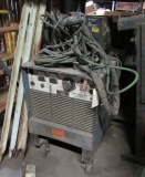 Miller DeltaWeld 400 welding power source with wire feed