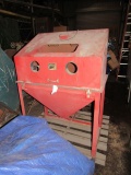 Cyclone media blast cabinet (needs new glass window and gloves