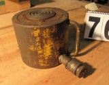 Interpack 100 ton capacity single action ram hydraulic jack with high flow couplers (could need new