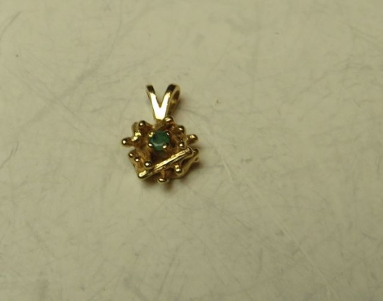 14K -yg- pendant w/emerald (estate jewelry)