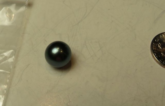 Black round Tahitian pearl 10.0 mm