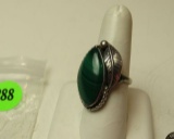 Sterling malachite ring size 8 (estate jewelry)