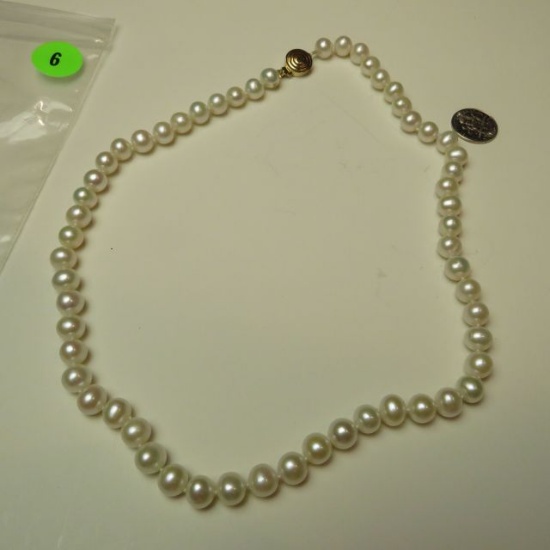 Fresh water pearl 19" necklace w/14K -yg- catch