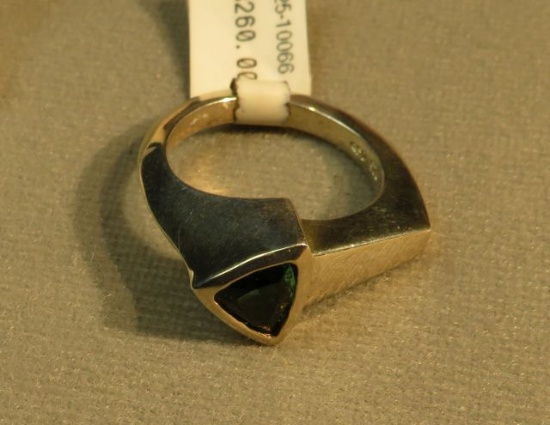 Sterling trillion cut Idolite ring size 7 3/4, weight 8.3 g