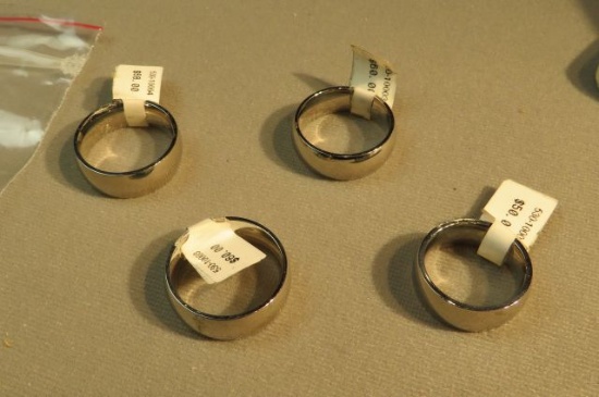 4 Stainless Steel convex rings  1- @50 size 6, weight 7.5, 1- @60 size 9 1/4, weight 7.4 g, 1- @60 s