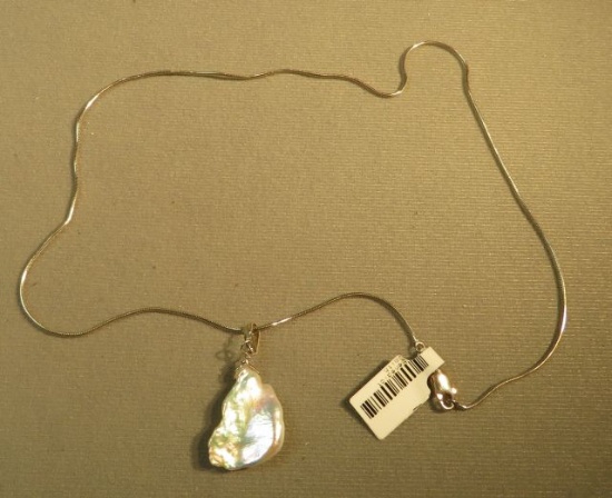 16" sterling silver necklace w/Keshi pearl pendant