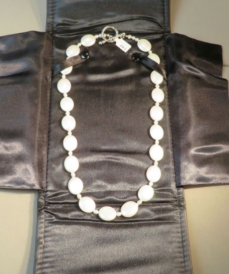 22" necklace - Mother of pearl w/fresh water pearls & silver toggle clasp (presentation case include