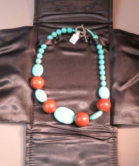 19" necklace - turquoise with wood beads - toggle clasp (presentation case included)