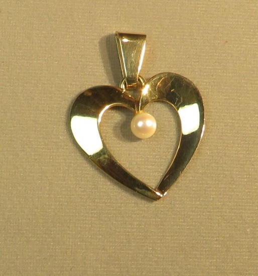 14K - yg- slider heart w pearl - weight 10.7 g, 1 7/8" long