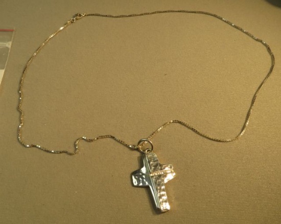 22" sterling box chain necklace w/textured sterling cross