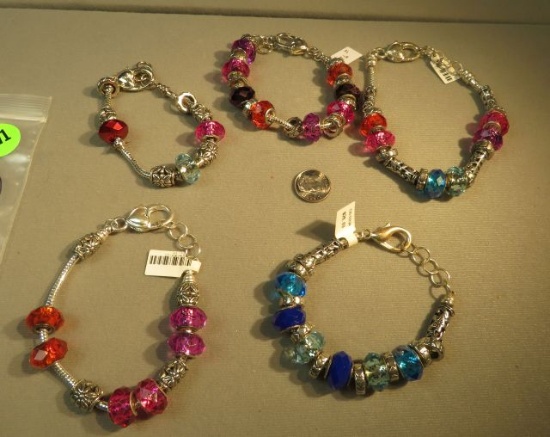 glass bead bracelets silvertone 8-9 1/2"