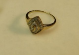 10K -yg- ring w/8 round diamonds & many baguettes - size 6 (estate jewelry)