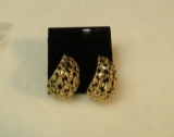 14K -yg- diamond cut post earrings (estate jewelry)