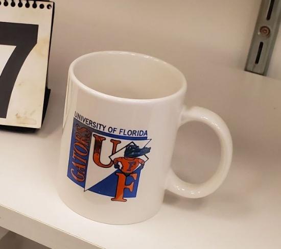 white UofF logo coffee mugs
