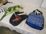 group of 3 gators items (2) canvaas bags (1) gator back pack