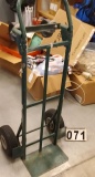 Harper 600 lb capacity 2 way hand truck with pneumatic tires