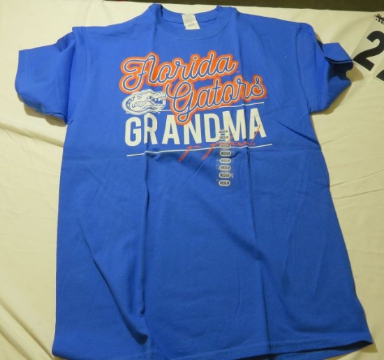 Florida Gator Grandma t-shirts (9)M