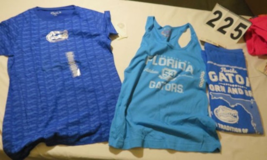 Mixed Gator women's tees and tanks (5)M