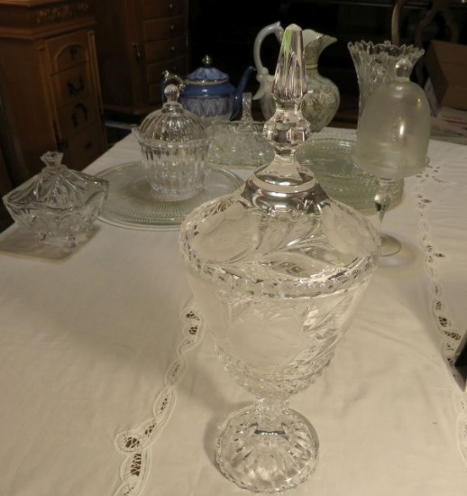 15" lidded crystal candy dish