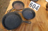 cast iron fry pans 9.5