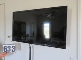 Ensignia 32 inch tv (must be dismounted)