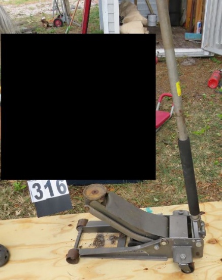 Pittsburg 3 ton floor jack good condition