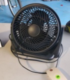 Desktop fan