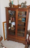 antique oak 2 door display cabinet 38