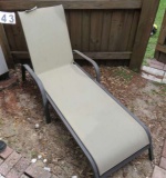 aluminum framed patio lounge chair