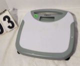 Thinner digital bathroom scales