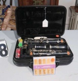 vintage Yamaha clarinet with reeds and case