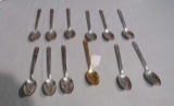 set of 12 Wm M Rogers silver plate presidential spoons