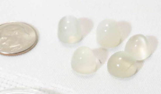 round cabochon cut white moonstones 26.92 cts total weight