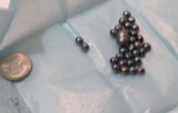 pack of 25 black dyed Round Smooth pearls