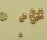 pack of 10 round white drilled freshwater pearls
