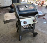 Weber BBQ gas grill (appears to have never been used)